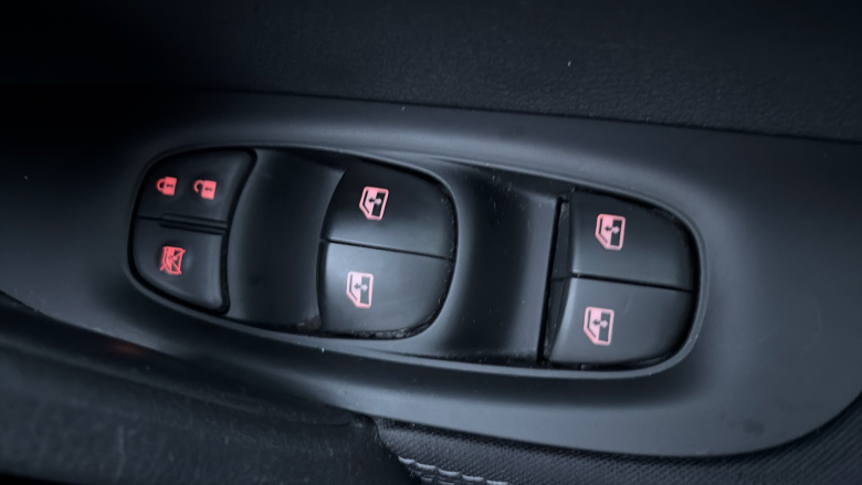 Nissan Qashqai 1.3 DiG-T Acenta Premium 5dr Petrol Hatchback